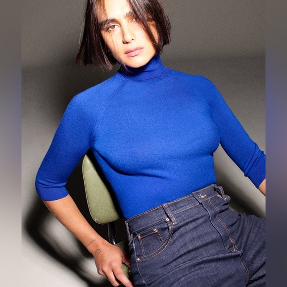 ZARA High collar knit sweater with below-the-elbow length sleeves. - Picture 4 of 5